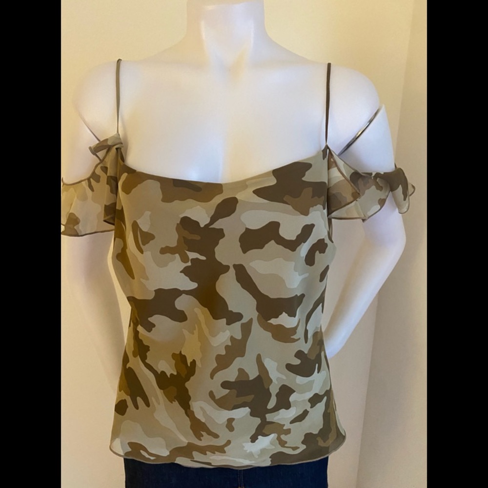 - Zara top Y2K 2001 Spain Camouflage green army cold shoulder medium